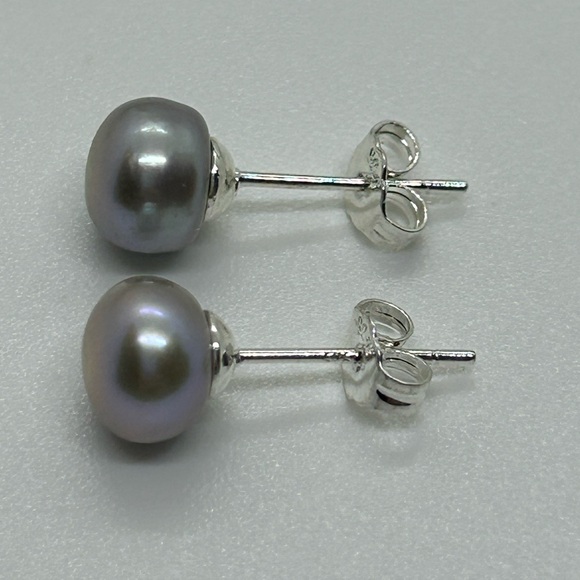 6mm Grey Freshwater Pearl 925 Sterling Silver Stud Earrings gs - Picture 6 of 10